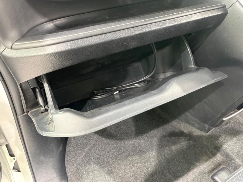2019 Toyota Esquire DAA-ZWR80G (UW-6a9644fc2f417)[4]