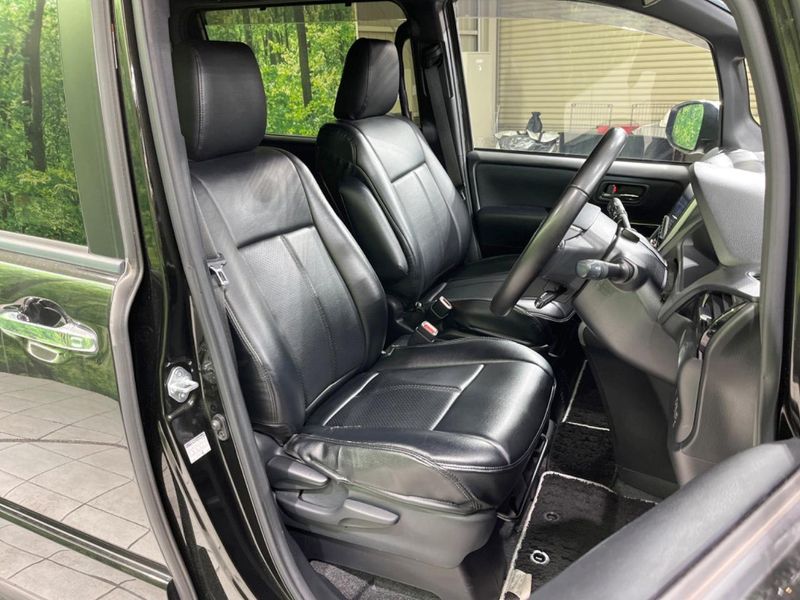 2019 Toyota Voxy DAA-ZWR80W (UW-6a9644fc90148)[6]