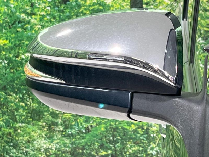 2019 Toyota Voxy DAA-ZWR80W (UW-6a9644fc90148)[9]