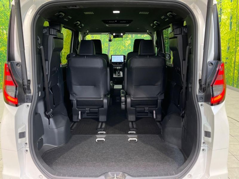 2024 Toyota Noah 6AA-ZWR90W (UW-6a9645096ca32)[5]