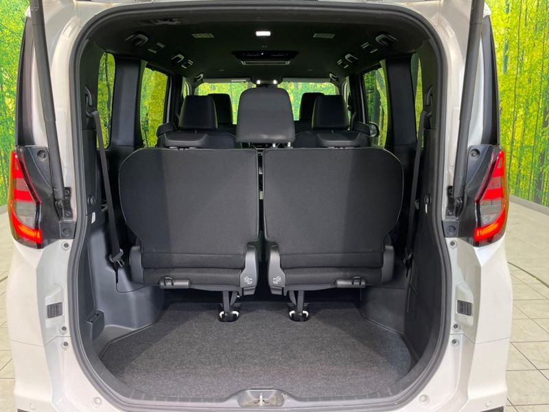 2024 Toyota Noah 6AA-ZWR90W (UW-6a9645096ca32)[10]