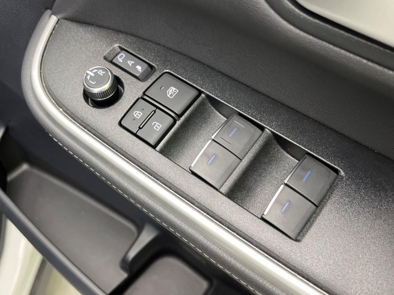 2024 Toyota Noah 6AA-ZWR90W (UW-6a9645096ca32)[13]