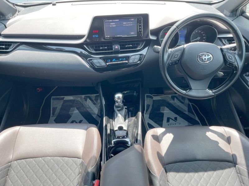 2018 Toyota C-HR DAA-ZYX10 (UW-6a96451161ff9)[25]