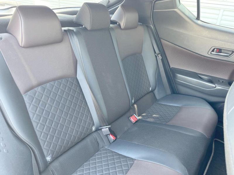 2018 Toyota C-HR DAA-ZYX10 (UW-6a96451161ff9)[15]