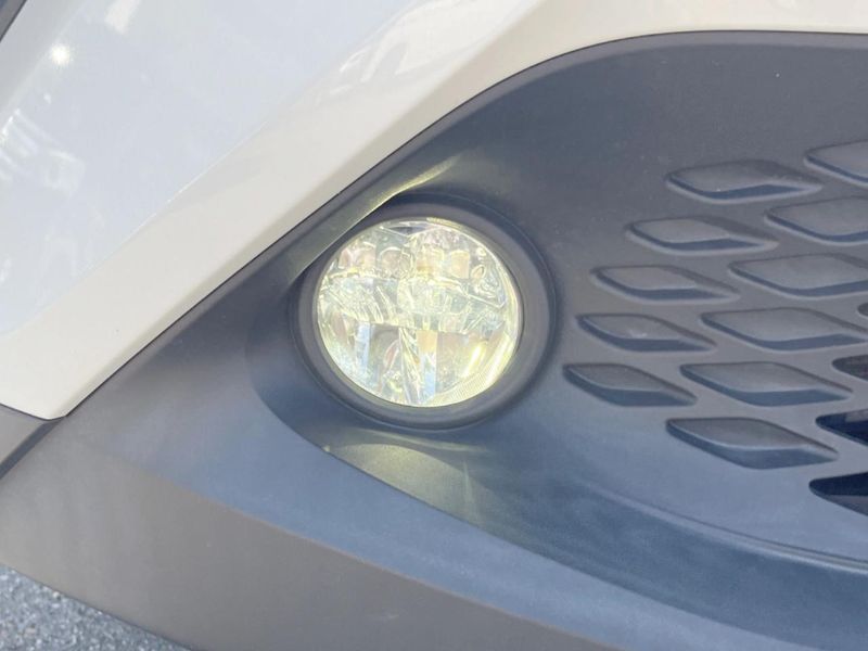 2018 Toyota C-HR DAA-ZYX10 (UW-6a96451161ff9)[7]
