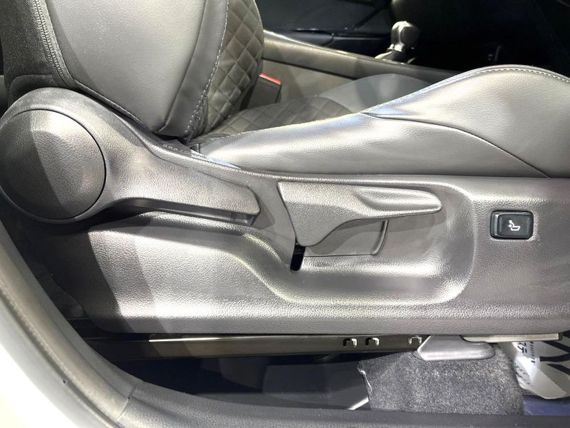 2021 Toyota C-HR 6AA-ZYX11 (UW-6a964514c700a)[21]