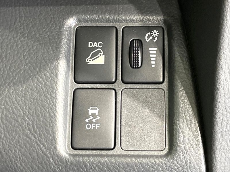 2010 Toyota Vanguard DBA-ACA33W (UW-6a9792307c8a6)[29]