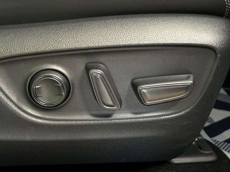 2020 Toyota RAV4 6AA-AXAH54 (UW-6a979269b9ca1)[20]