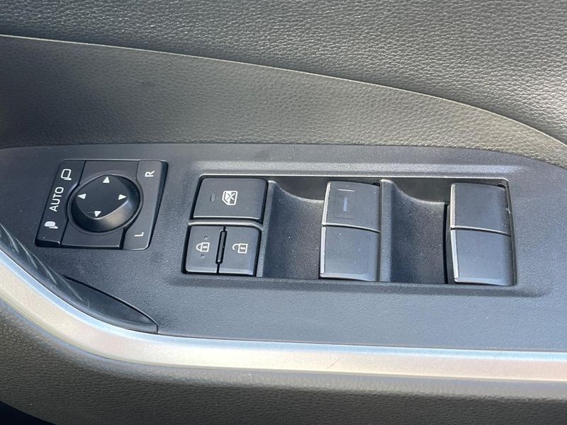 2020 Toyota RAV4 6AA-AXAH54 (UW-6a979269e8780)[26]