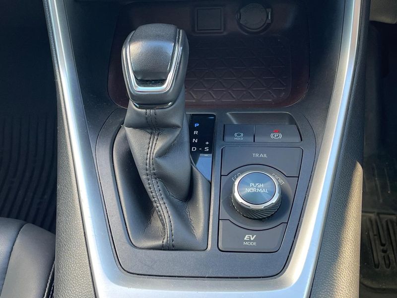 2020 Toyota RAV4 6AA-AXAH54 (UW-6a979269e8780)[15]