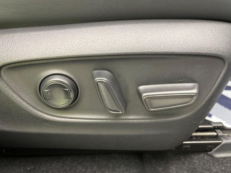 2021 Toyota RAV4 6AA-AXAH54 (UW-6a97926aa4245)[16]