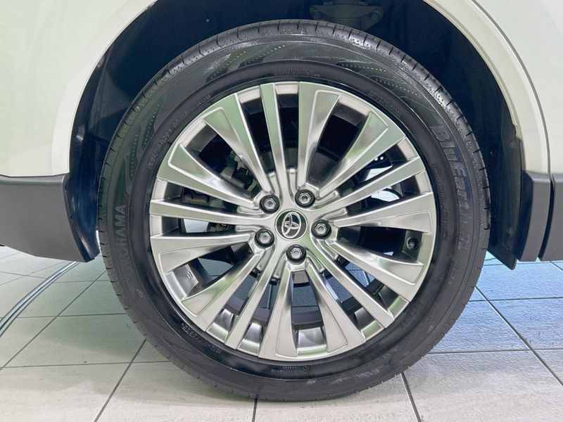 2020 Toyota Harrier Hybrid 6AA-AXUH80 (UW-6a979271cf16c)[20]