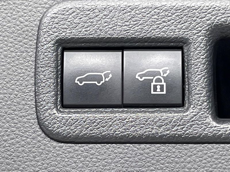 2021 Toyota Harrier Hybrid 6AA-AXUH80 (UW-6a97927449c27)[16]