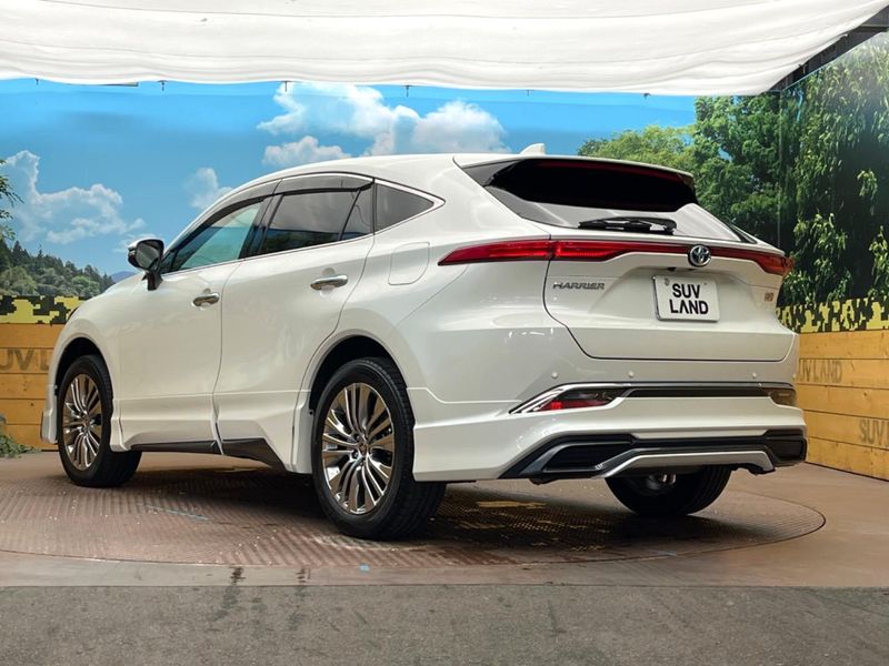 2022 Toyota Harrier Hybrid 6AA-AXUH80 (UW-6a9792758b898)[24]