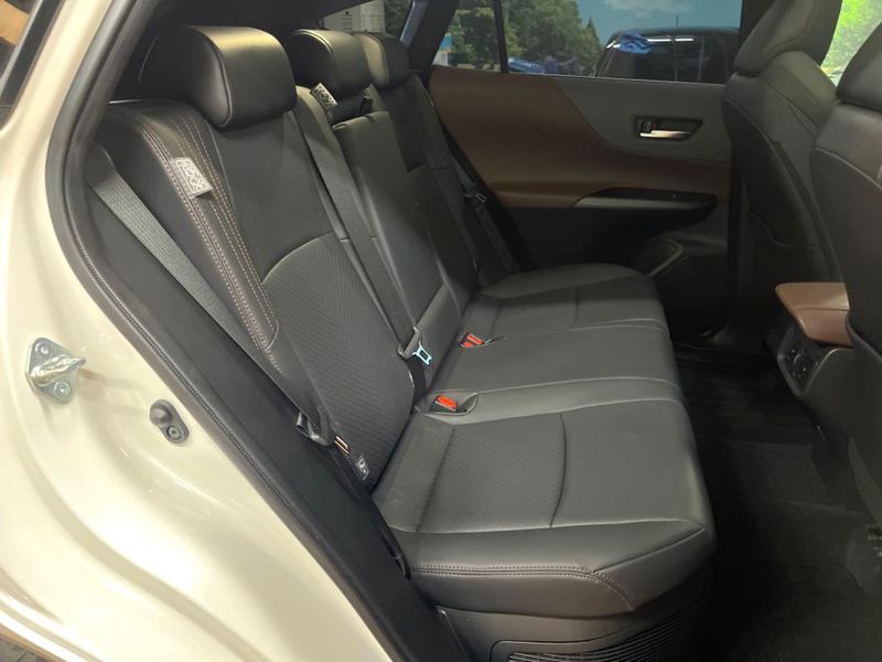 2022 Toyota Harrier Hybrid 6AA-AXUH85 (UW-6a97927d121cf)[15]