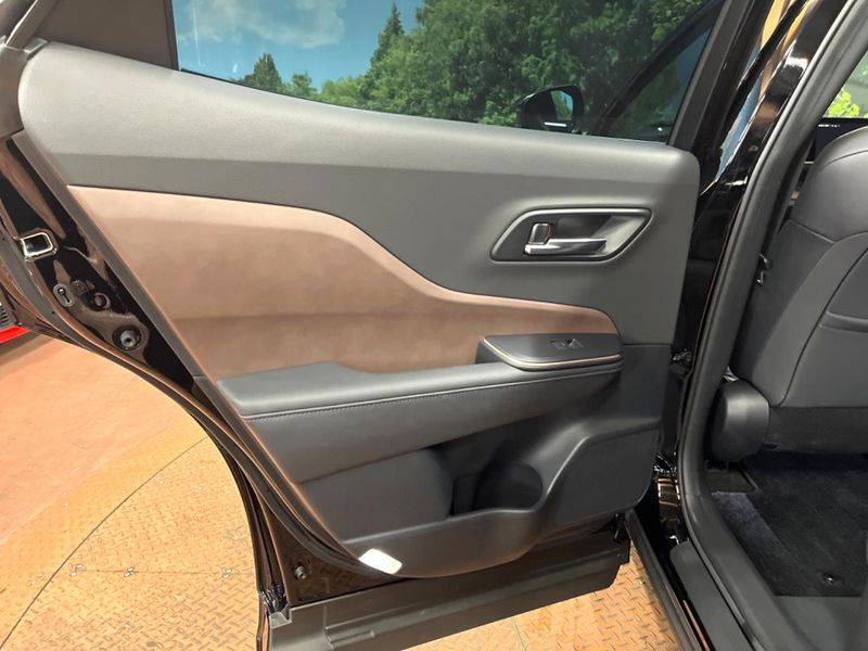2023 Toyota Crown Crossover 6AA-AZSH35 (UW-6a97928ca9ed8)[7]