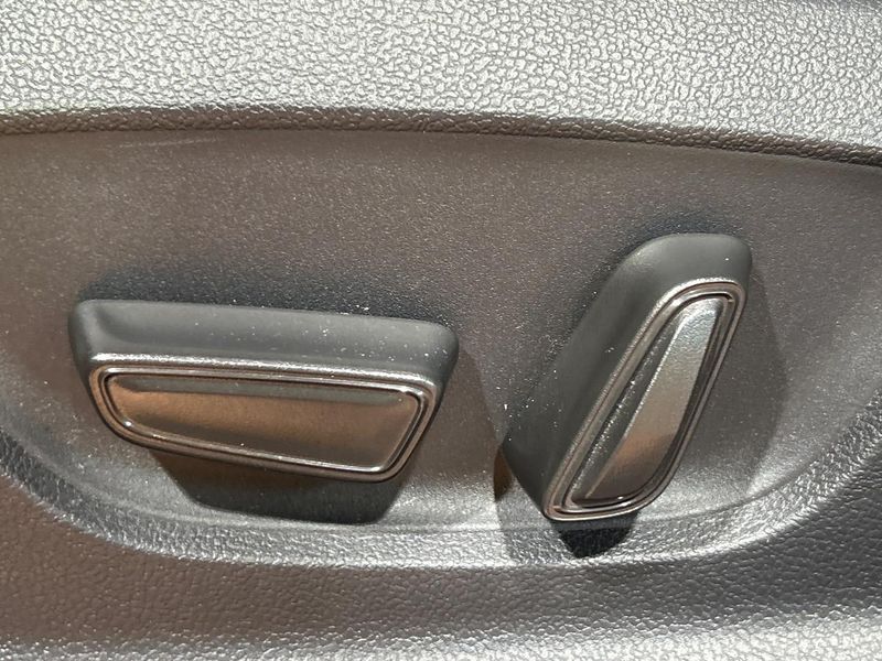 2024 Toyota Crown Sports 6AA-AZSH36W (UW-6a97928f52040)[4]