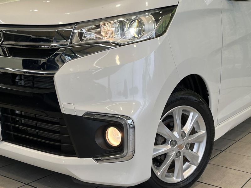 2016 Mitsubishi ek Custom DBA-B11W (UW-6a979294c2e47)[11]