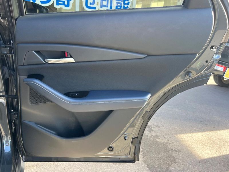 2022 Mazda CX-30 5BA-DMEP (UW-6a9792f2f0272)[29]