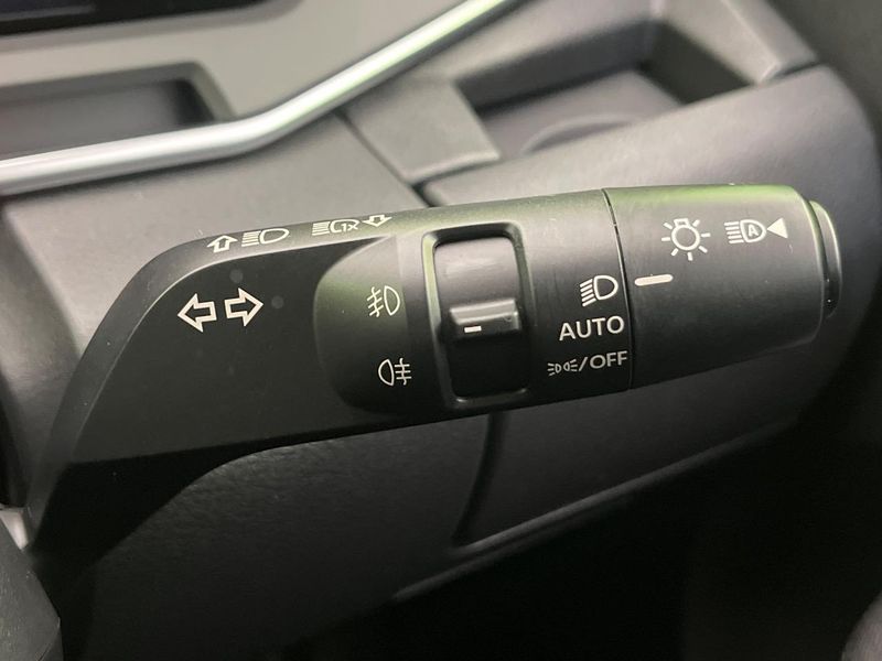 2022 Nissan Aura 6AA-FE13 (UW-6a979307859b6)[20]