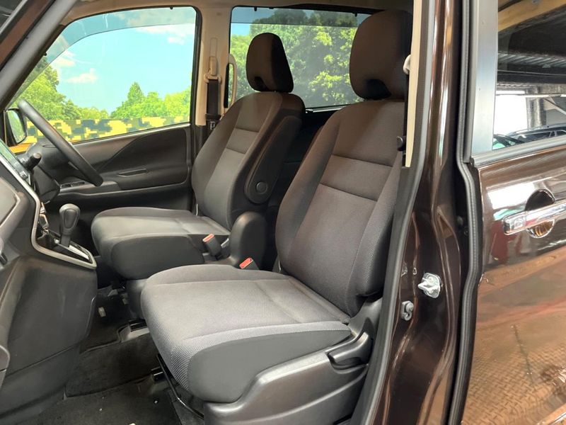 2017 Nissan Serena DAA-GC27 (UW-6a97931cecfb3)[22]