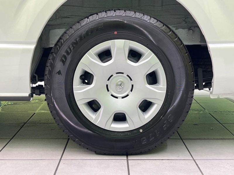 2026 Toyota Hiace Van 3DF-GDH206V (UW-6a9793211fd30)[18]