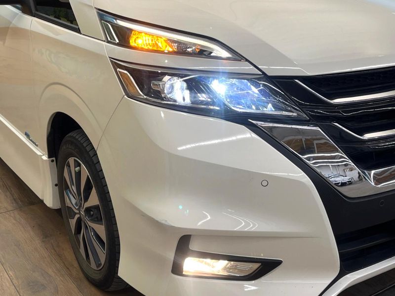 2017 Nissan Serena DAA-GFC27 (UW-6a9793286c5a6)[28]