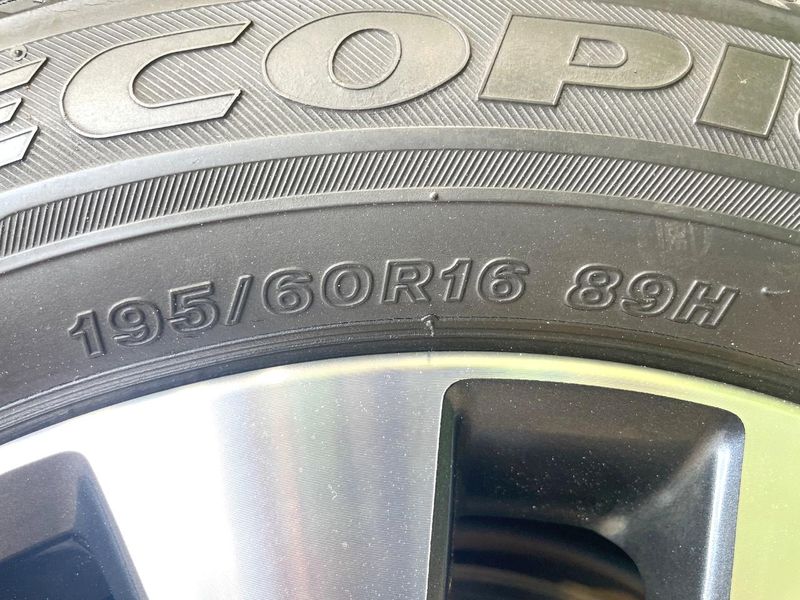 2017 Nissan Serena DAA-GFC27 (UW-6a979329ae039)[20]