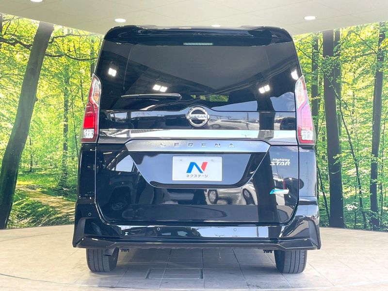 2017 Nissan Serena DAA-GFC27 (UW-6a979329ae039)[7]
