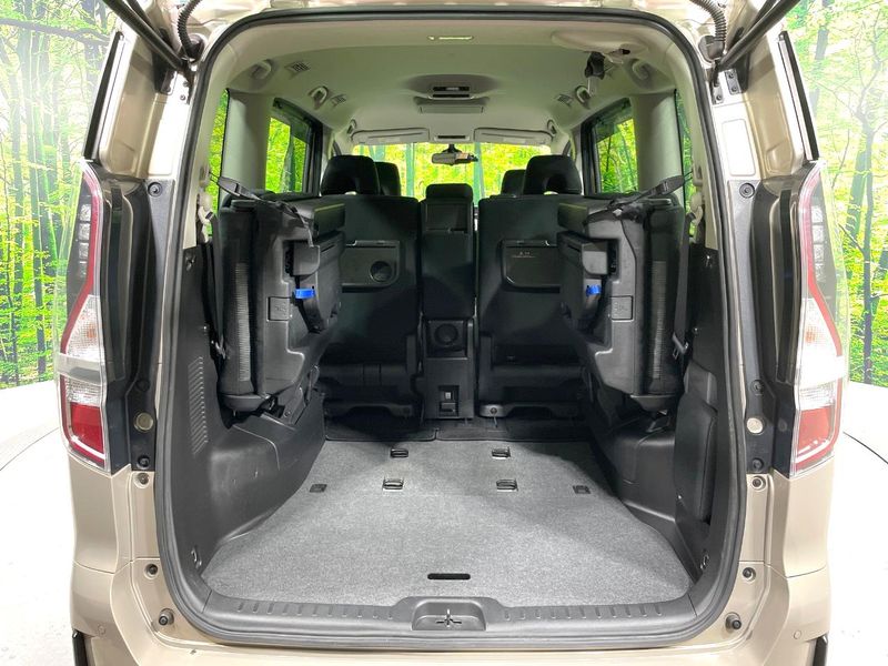 2020 Nissan Serena DAA-GFC27 (UW-6a979330b25db)[15]