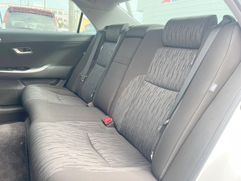 2011 Toyota Crown DBA-GRS200 (UW-6a97934befbf3)[28]
