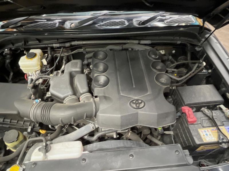 2014 Toyota FJ CRUISER CBA-GSJ15W (UW-6a97934fafa93)[4]
