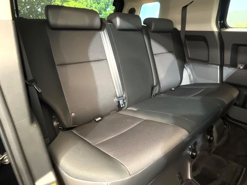 2016 Toyota FJ CRUISER CBA-GSJ15W (UW-6a9793501a24d)[28]