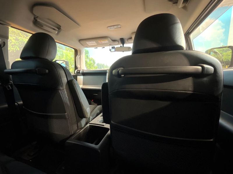 2016 Toyota FJ CRUISER CBA-GSJ15W (UW-6a9793501a24d)[29]