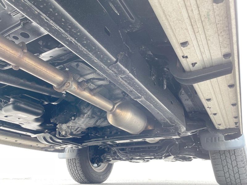 2019 Toyota Hilux QDF-GUN125 (UW-6a979359f1088)[22]