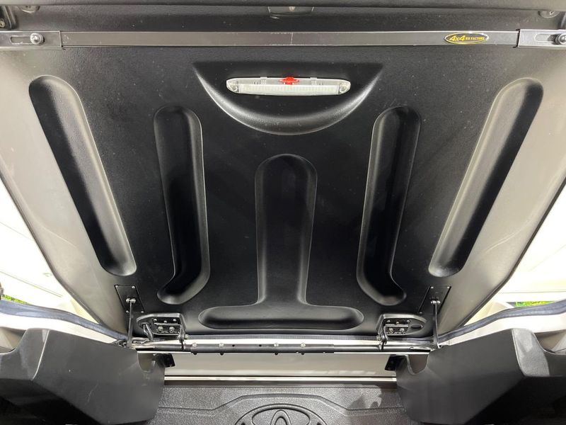 2021 Toyota Hilux 3DF-GUN125 (UW-6a97935aa6f0e)[28]