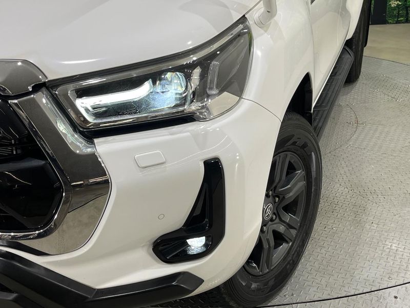 2021 Toyota Hilux 3DF-GUN125 (UW-6a97935aa6f0e)[11]