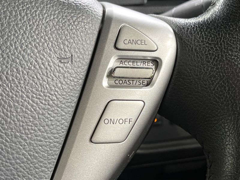 2015 Nissan Serena DAA-HFC26 (UW-6a97937d2cad5)[18]