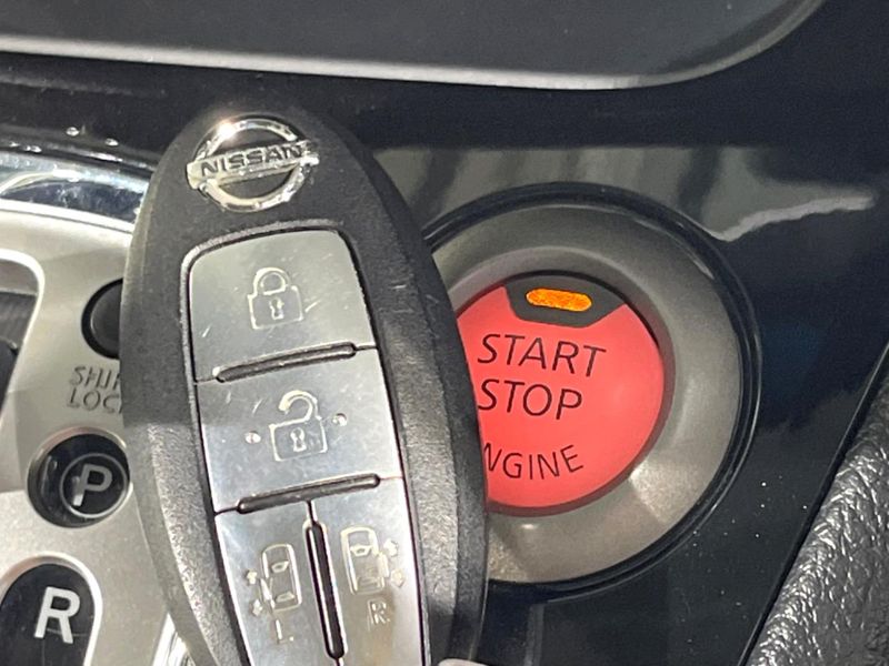 2015 Nissan Serena DAA-HFC26 (UW-6a97937d2cad5)[15]