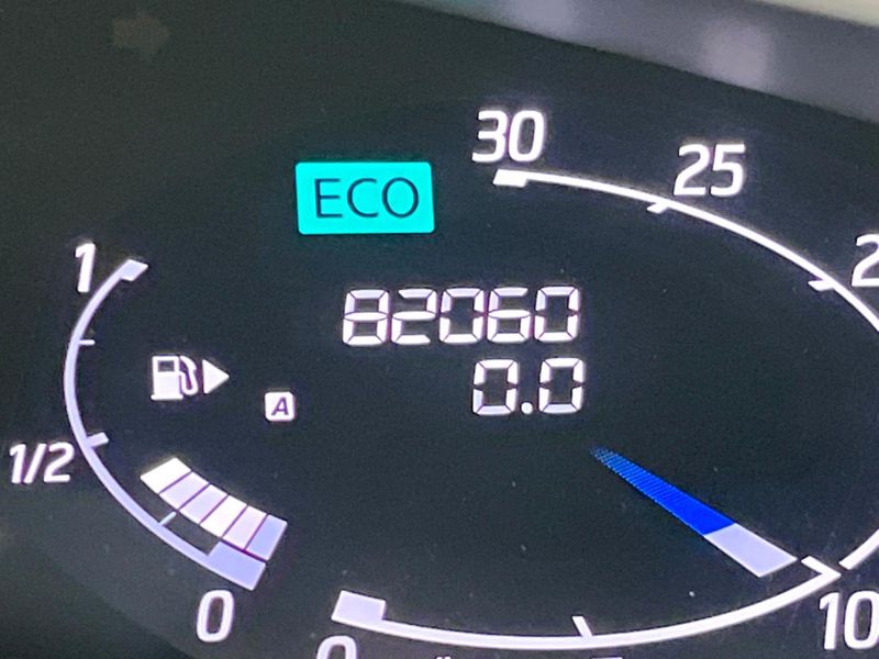 2015 Nissan Serena DAA-HFC26 (UW-6a97937d2cad5)[2]