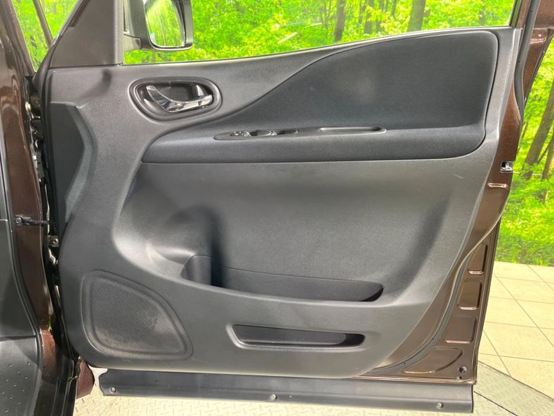 2015 Nissan Serena DAA-HFC26 (UW-6a97937d2cad5)[29]
