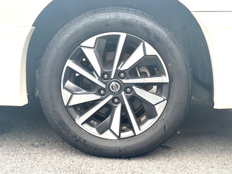 2022 Nissan Serena 6AA-HFC27 (UW-6a979386791b9)[10]