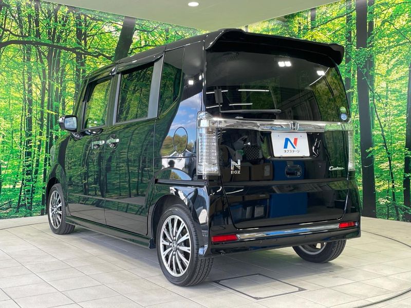 2016 Honda N-BOX CUSTOM DBA-JF1 (UW-6a9793b0d6a86)[7]