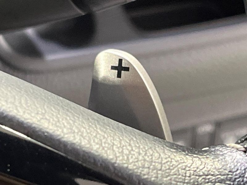 2023 Honda N-BOX CUSTOM 6BA-JF3 (UW-6a9793c8ecc3d)[27]