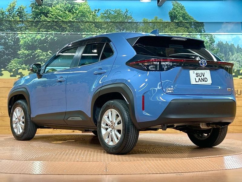 2021 Toyota Yaris Cross 6AA-MXPJ10 (UW-6a97952570e33)[14]