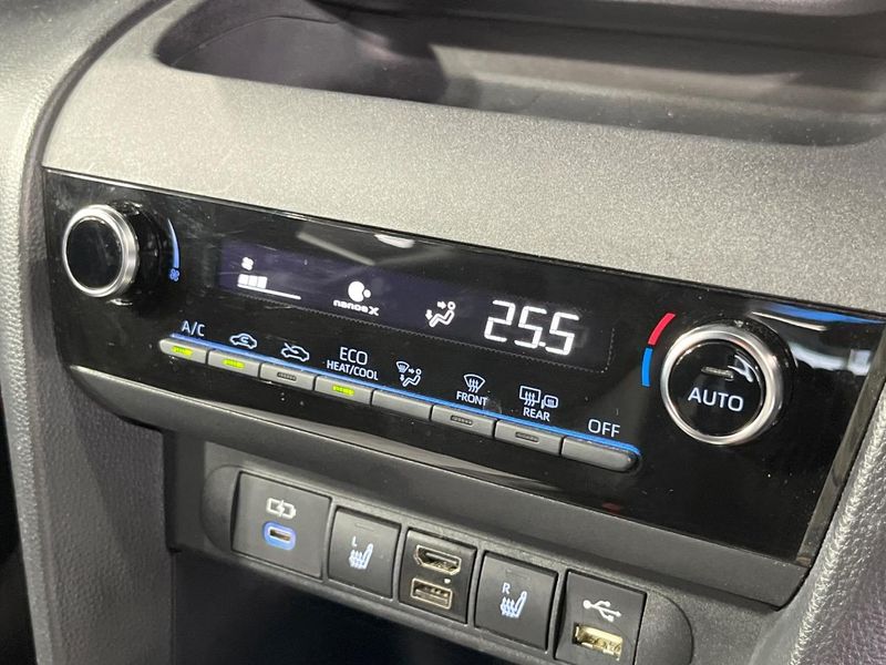 2022 Toyota Yaris Cross 6AA-MXPJ10 (UW-6a9795279d260)[22]