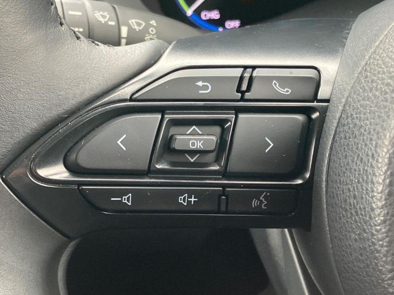 2022 Toyota Yaris Cross 6AA-MXPJ10 (UW-6a9795282fe4c)[28]