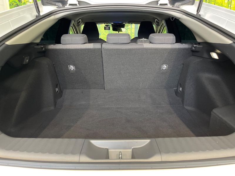 2024 Toyota Prius 6AA-MXWH60 (UW-6a979555696ea)[14]