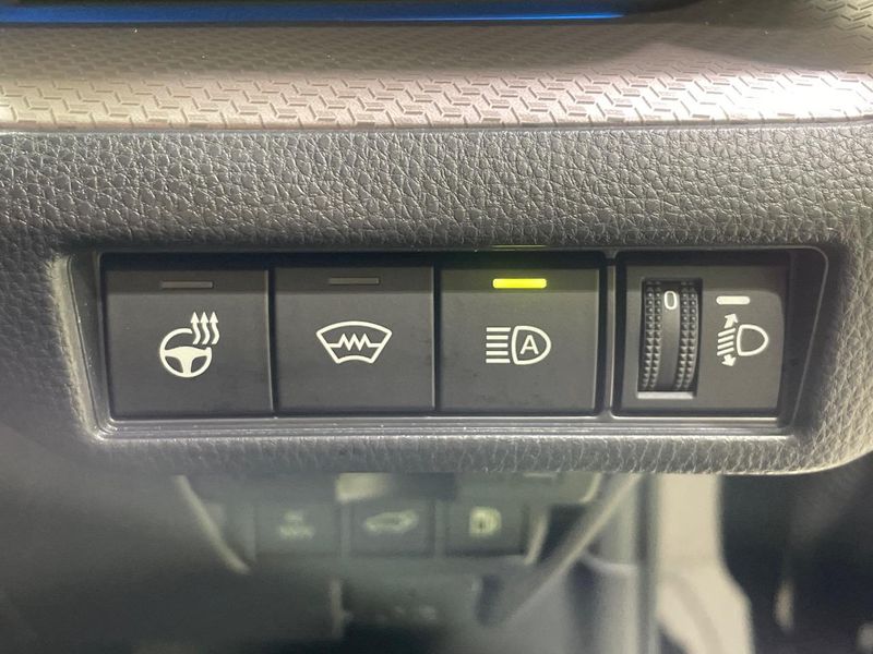 2023 Toyota Prius 6AA-MXWH65 (UW-6a9795595598d)[18]