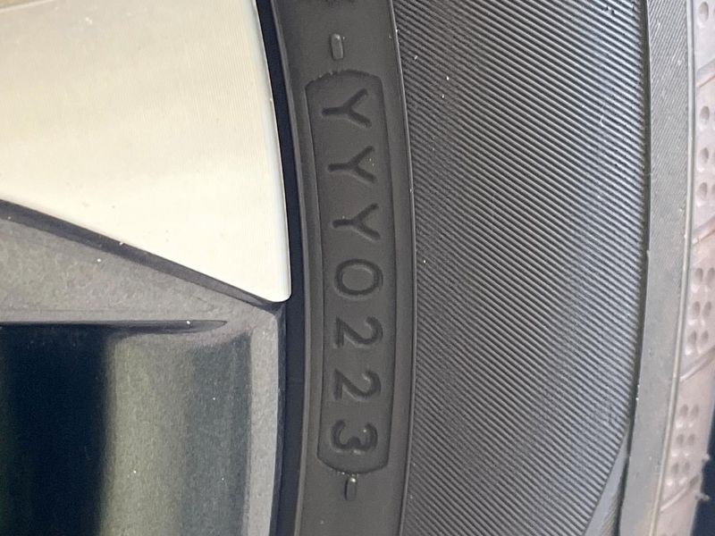 2023 Toyota Voxy 6BA-MZRA90W (UW-6a97955f0fae5)[6]
